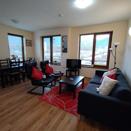 Cedar Lodge 4 Self-Catered Apartment バンスコ エクステリア 写真