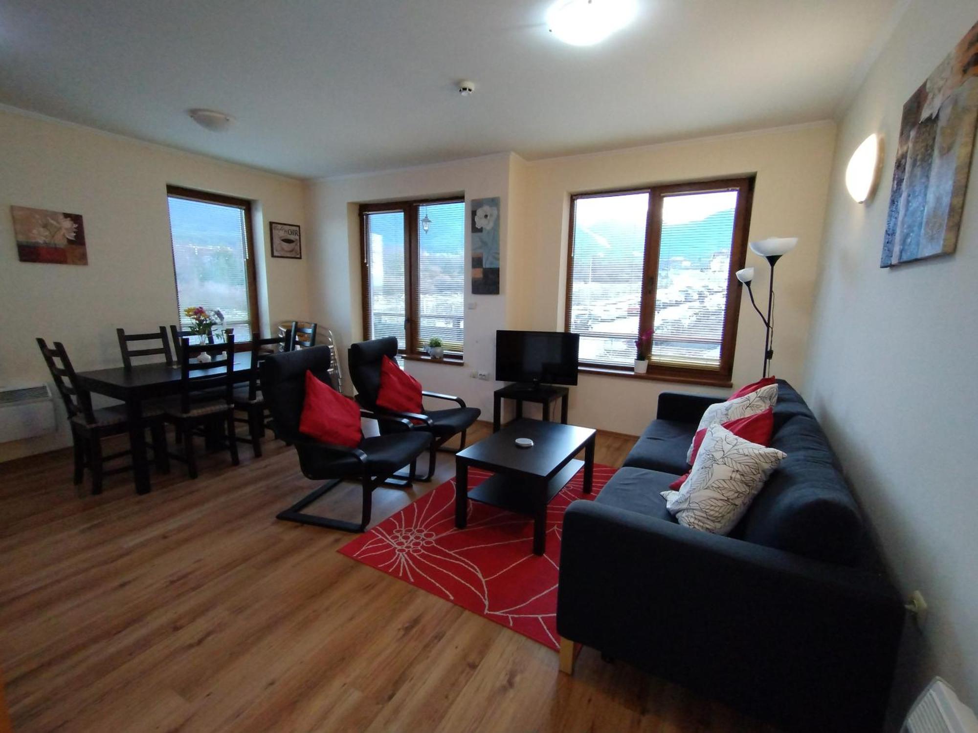 Cedar Lodge 4 Self-Catered Apartment バンスコ エクステリア 写真